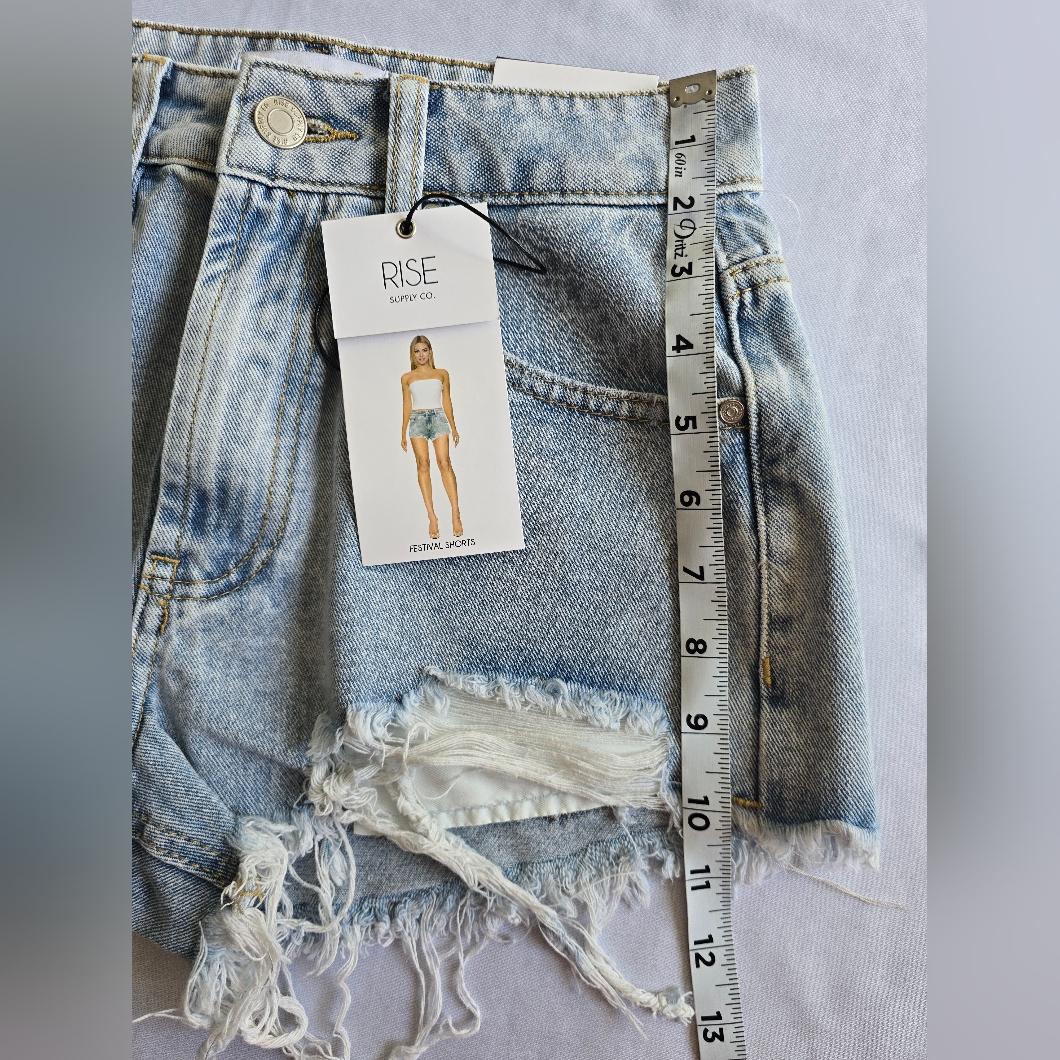 Rise Light Wash Blue Distressed Denim Festival Shorts Size 5 — image 6 of 8